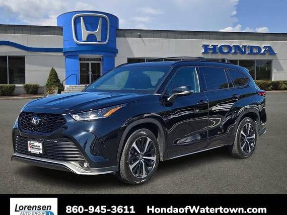 TOYOTA HIGHLANDER 2021 5TDJZRBH0MS142420 image