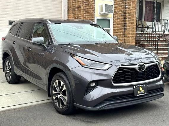 TOYOTA HIGHLANDER 2021 5TDGZRBH7MS543599 image