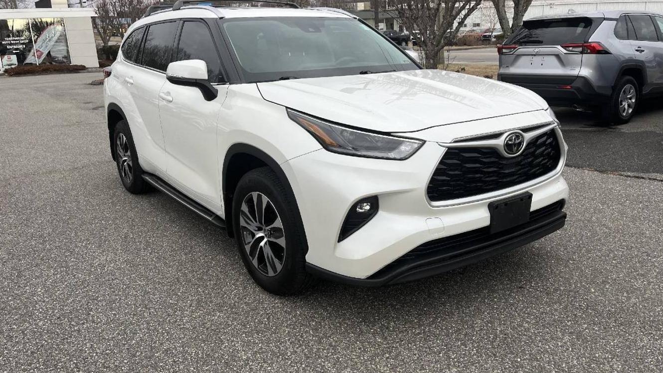 TOYOTA HIGHLANDER 2021 5TDGZRBHXMS088182 image