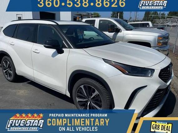 TOYOTA HIGHLANDER 2021 5TDJZRBH7MS137358 image