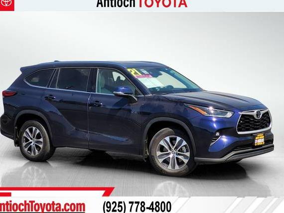 TOYOTA HIGHLANDER 2021 5TDHZRBH2MS145320 image