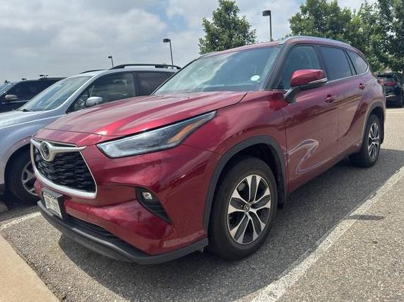 TOYOTA HIGHLANDER 2021 5TDHZRBH1MS157216 image
