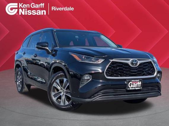 TOYOTA HIGHLANDER 2021 5TDGZRBH1MS527981 image