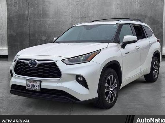 TOYOTA HIGHLANDER 2021 5TDHARAH7MS507912 image
