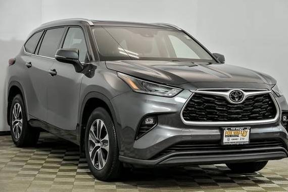 TOYOTA HIGHLANDER 2021 5TDHZRBH2MS530439 image TOYOTA HIGHLANDER 2021 5TDHZRBH2MS530439 image