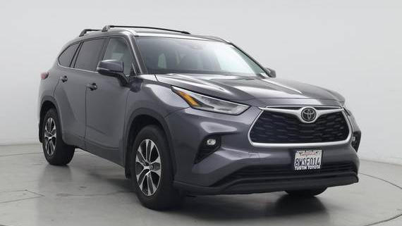 TOYOTA HIGHLANDER 2021 5TDHZRAH5MS066533 image