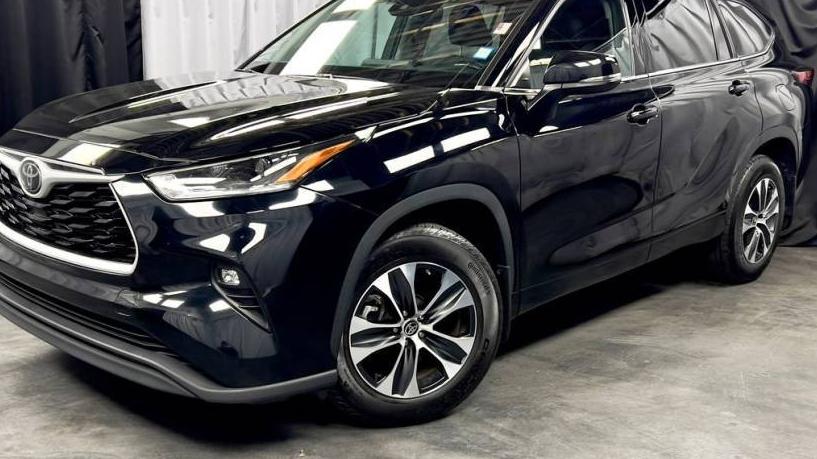 TOYOTA HIGHLANDER 2021 5TDHZRBH2MS546138 image