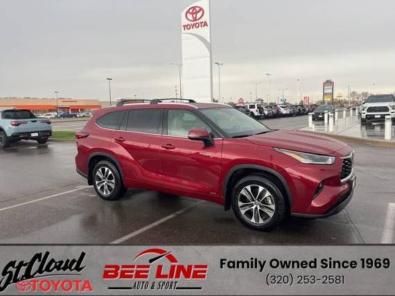 TOYOTA HIGHLANDER 2021 5TDHBRCH8MS533011 image