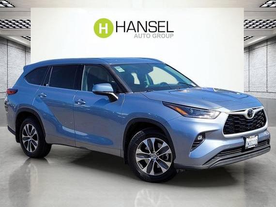 TOYOTA HIGHLANDER 2021 5TDHZRBHXMS105650 image TOYOTA HIGHLANDER 2021 5TDHZRBHXMS105650 image