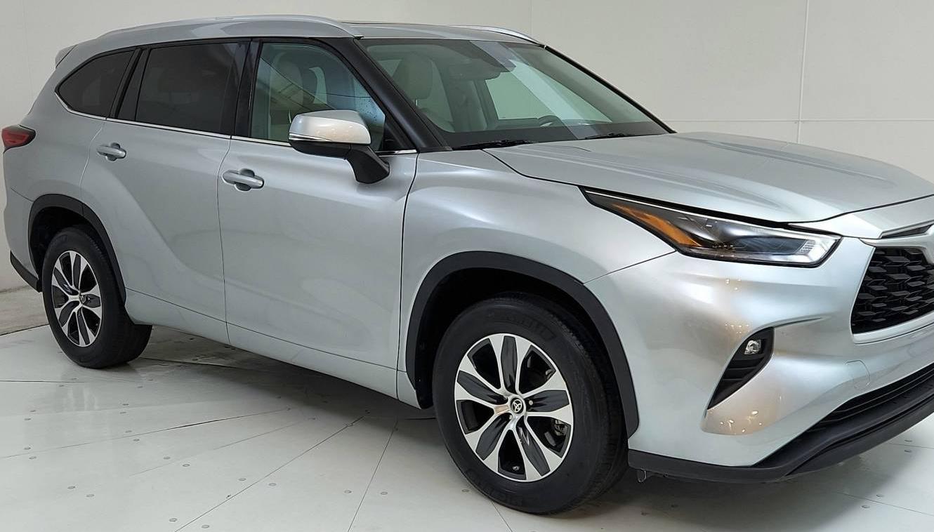 TOYOTA HIGHLANDER 2021 5TDGZRAH0MS537340 image