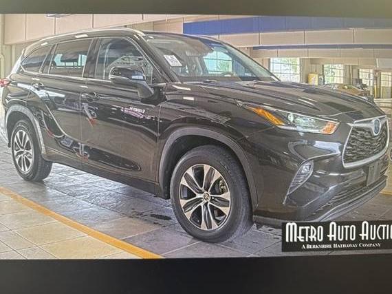 TOYOTA HIGHLANDER 2021 5TDHARAH7MS509157 image