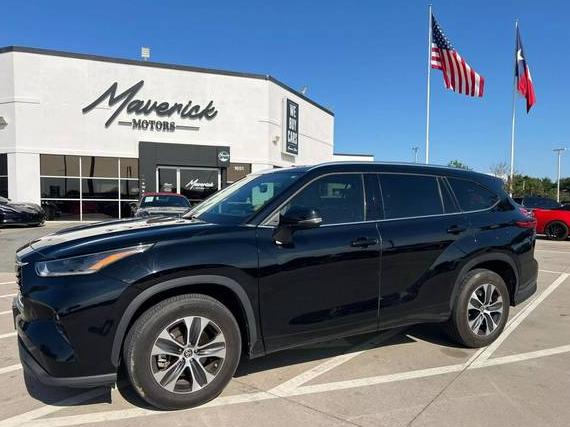 TOYOTA HIGHLANDER 2021 5TDGZRAH8MS529969 image
