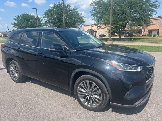 TOYOTA HIGHLANDER 2021 5TDFZRBH8MS117478 image
