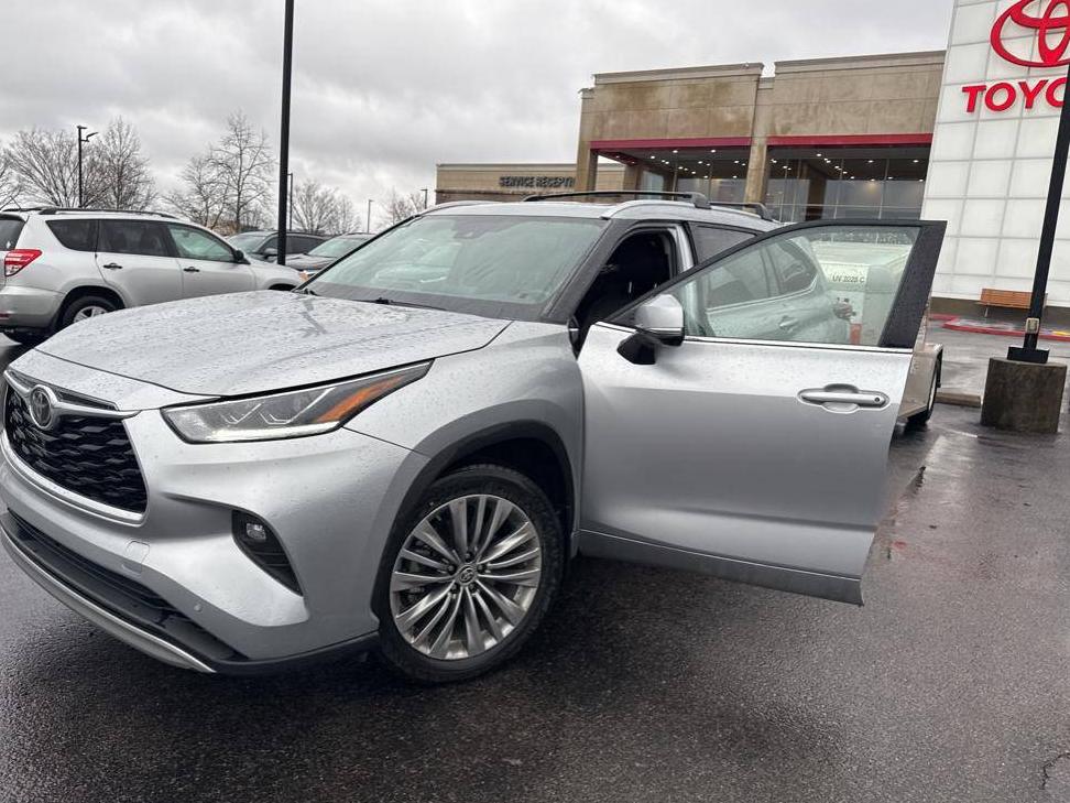 TOYOTA HIGHLANDER 2021 5TDFZRBH7MS078527 image