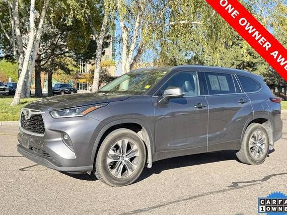 TOYOTA HIGHLANDER 2021 5TDHZRBHXMS153567 image