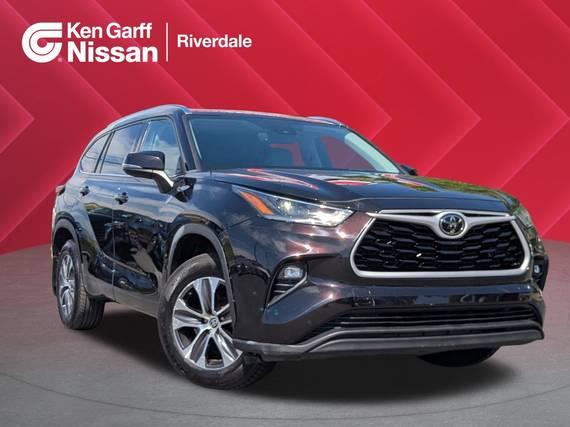 TOYOTA HIGHLANDER 2021 5TDGZRBH3MS086841 image
