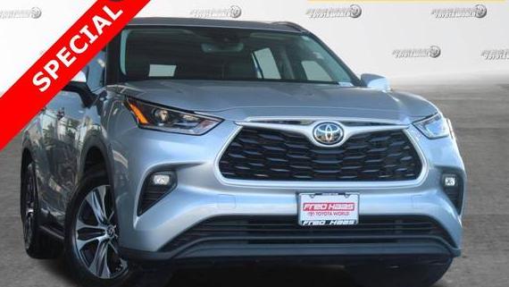 TOYOTA HIGHLANDER 2021 5TDGZRAH3MS048222 image