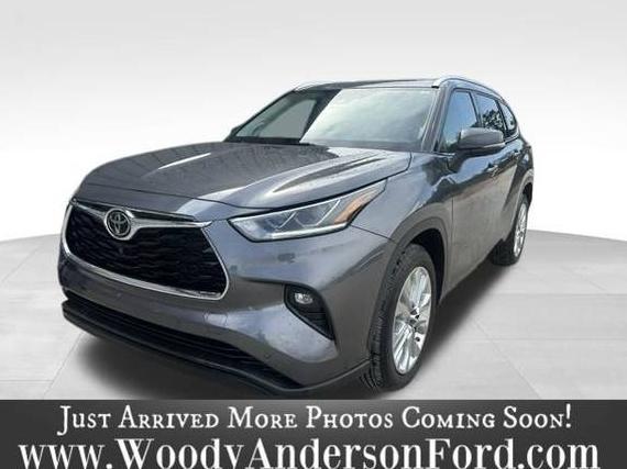 TOYOTA HIGHLANDER 2021 5TDYZRAH8MS536280 image