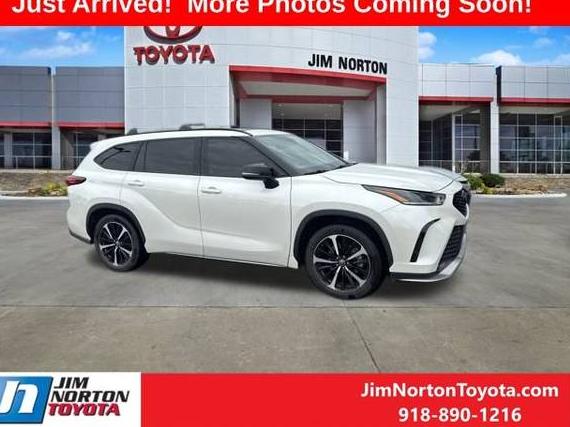 TOYOTA HIGHLANDER 2021 5TDLZRAH6MS069709 image