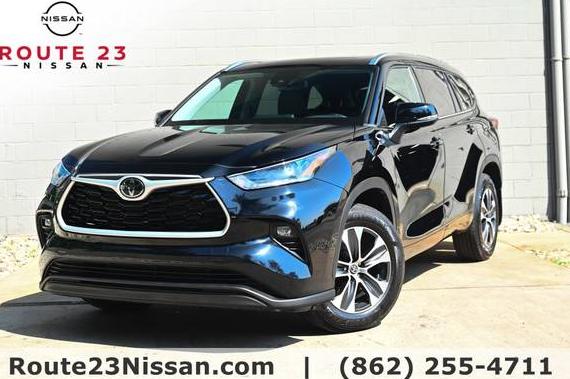 TOYOTA HIGHLANDER 2021 5TDGZRBH6MS542699 image