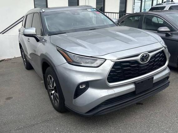 TOYOTA HIGHLANDER 2021 5TDGZRBH4MS536139 image
