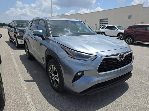 TOYOTA HIGHLANDER 2021 5TDGZRBH3MS105694 image