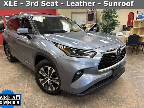 TOYOTA HIGHLANDER 2021 5TDHZRBH9MS146335 image