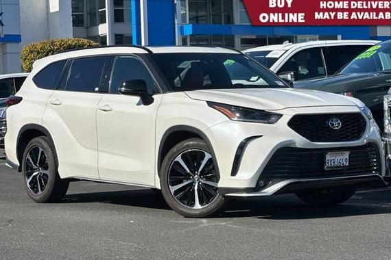 TOYOTA HIGHLANDER 2021 5TDLZRBH6MS132502 image