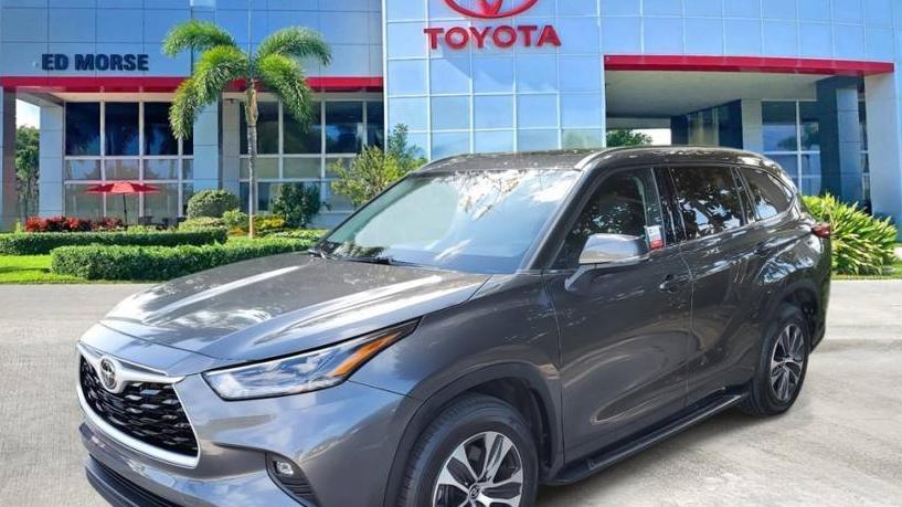 TOYOTA HIGHLANDER 2021 5TDHZRAH4MS084893 image