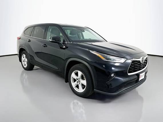 TOYOTA HIGHLANDER 2021 5TDBZRBH1MS121743 image
