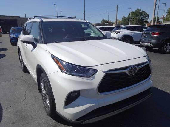 TOYOTA HIGHLANDER 2021 5TDFZRBH4MS077142 image