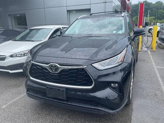 TOYOTA HIGHLANDER 2021 5TDDZRBH3MS146930 image