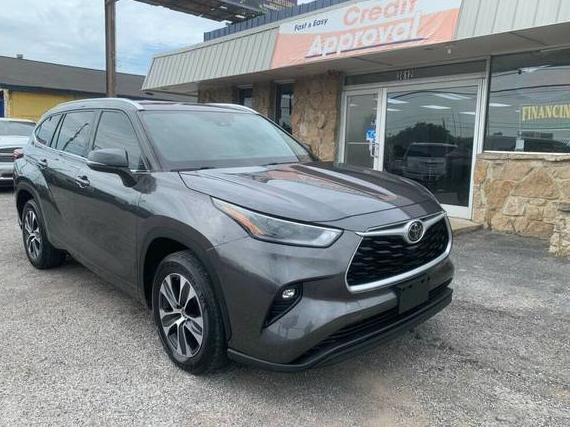 TOYOTA HIGHLANDER 2021 5TDGZRAH8MS518650 image