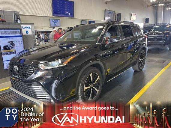 TOYOTA HIGHLANDER 2021 5TDLZRBHXMS068478 image