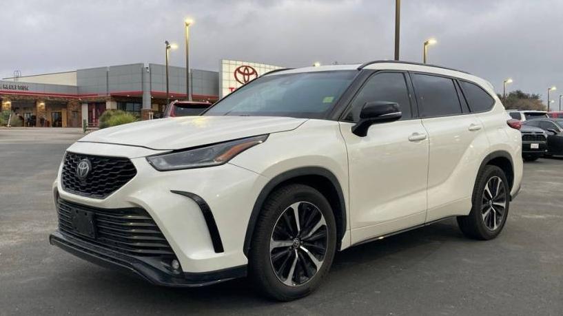 TOYOTA HIGHLANDER 2021 5TDLZRAH1MS043888 image