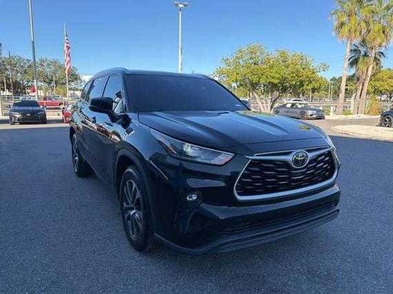 TOYOTA HIGHLANDER 2021 5TDGZRAH1MS519333 image