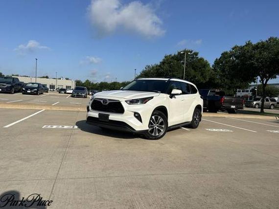 TOYOTA HIGHLANDER 2021 5TDGZRAH2MS078585 image