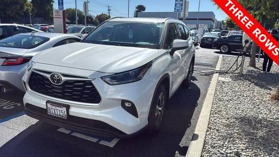 TOYOTA HIGHLANDER 2021 5TDHZRBH9MS056599 image