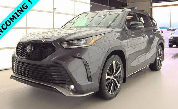 TOYOTA HIGHLANDER 2021 5TDLZRBH7MS104322 image