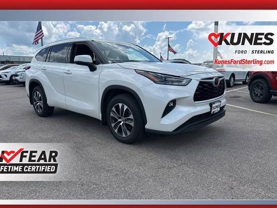 TOYOTA HIGHLANDER 2021 5TDHZRBH3MS534421 image
