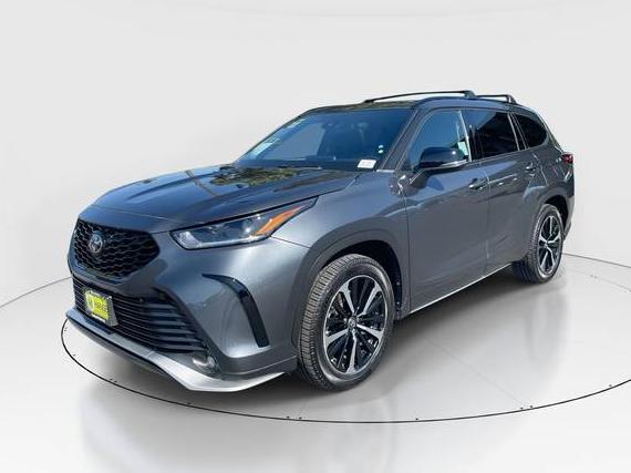 TOYOTA HIGHLANDER 2021 5TDJZRBH8MS062606 image