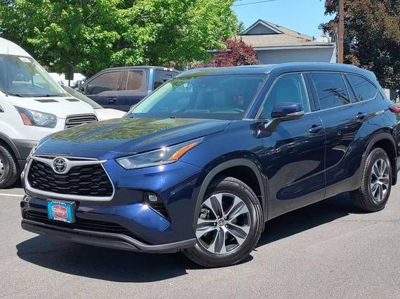 TOYOTA HIGHLANDER 2021 5TDGZRBH1MS127290 image