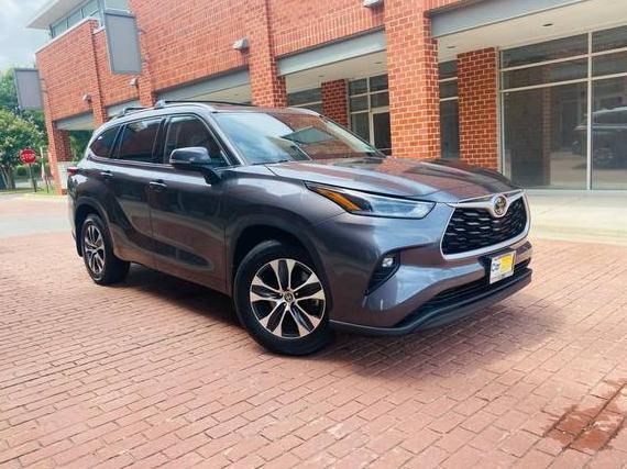TOYOTA HIGHLANDER 2021 5TDHZRBH8MS116355 image