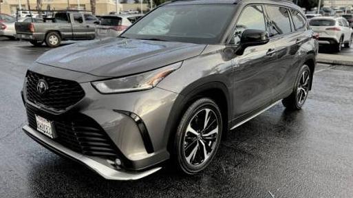 TOYOTA HIGHLANDER 2021 5TDJZRAH8MS063059 image