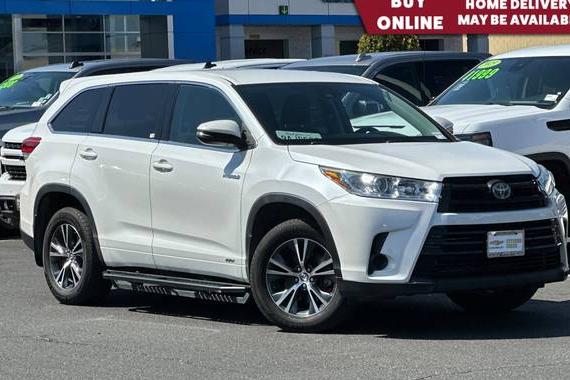 TOYOTA HIGHLANDER 2017 5TDBGRFH5HS023675 image TOYOTA HIGHLANDER 2017 5TDBGRFH5HS023675 image