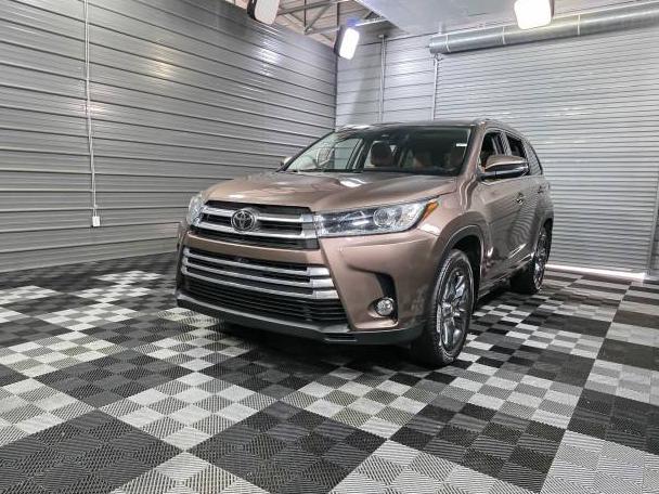 TOYOTA HIGHLANDER 2017 5TDDZRFH3HS359232 image