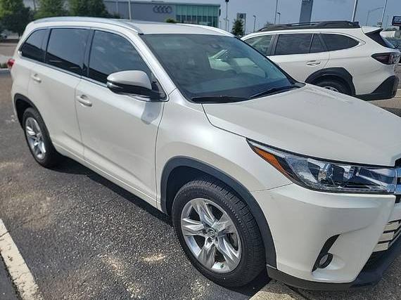 TOYOTA HIGHLANDER 2017 5TDYZRFH9HS223219 image