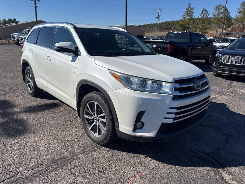 TOYOTA HIGHLANDER 2017 5TDJZRFH7HS392902 image