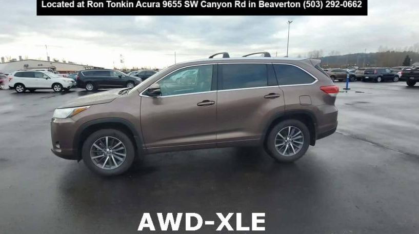 TOYOTA HIGHLANDER 2017 5TDJZRFH2HS379278 image