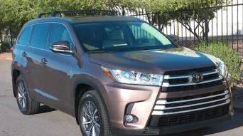 TOYOTA HIGHLANDER 2017 5TDJZRFH8HS422585 image